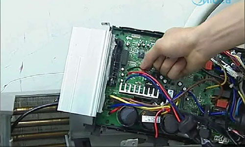 社旗美的空调电话是多少